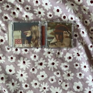 Taylor Swift Red Keychain Bundle ❤️